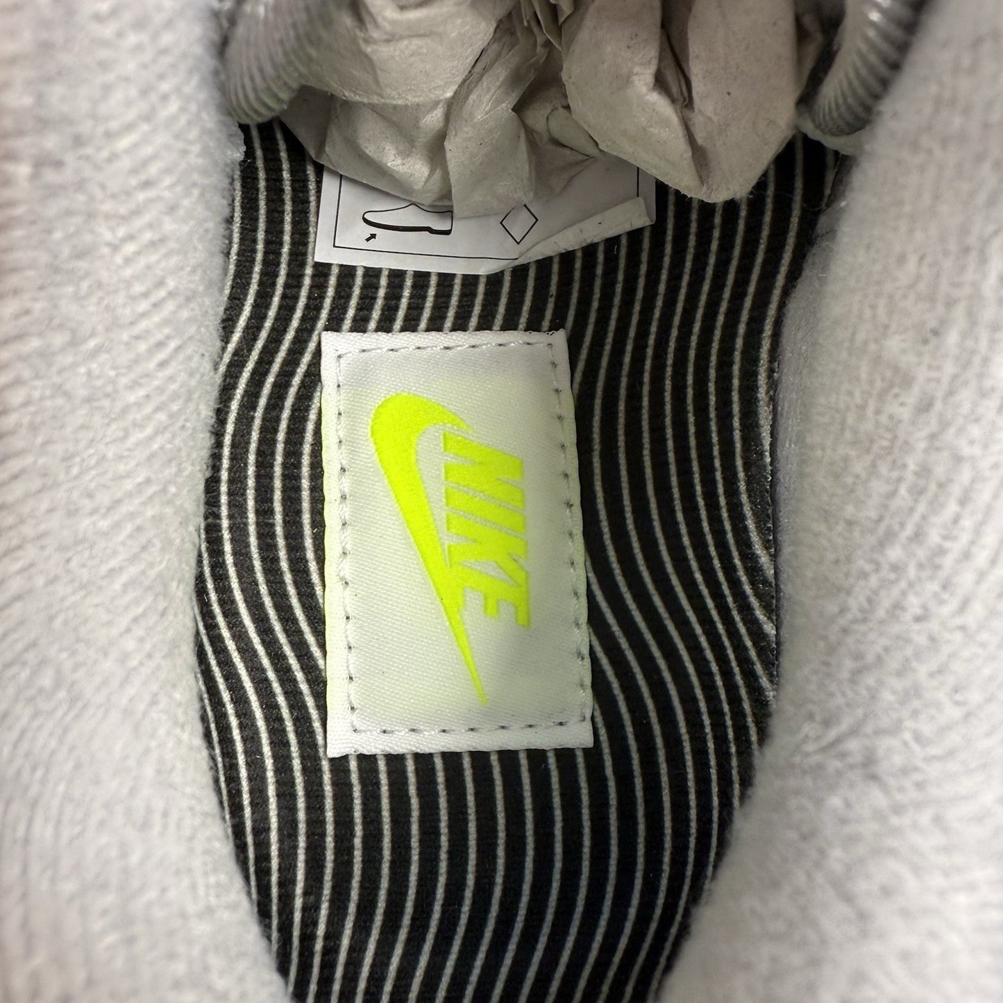 Nike Air Max 1 Trainers Chili Volt White Red Black Size UK6 HF0105-1008