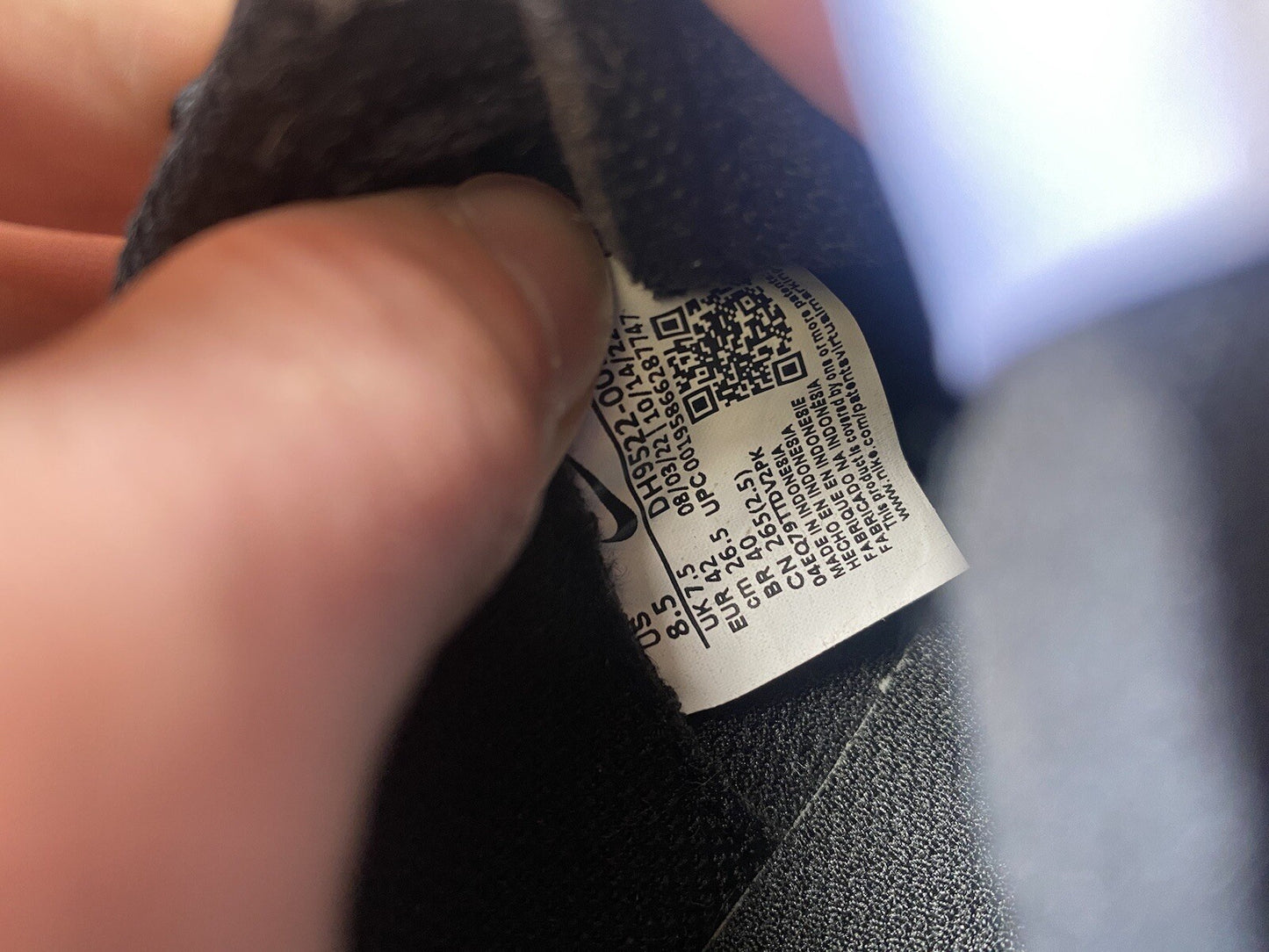 Nike Waffle Debut Trainers Black White Size UK7.5 DH9522-0015