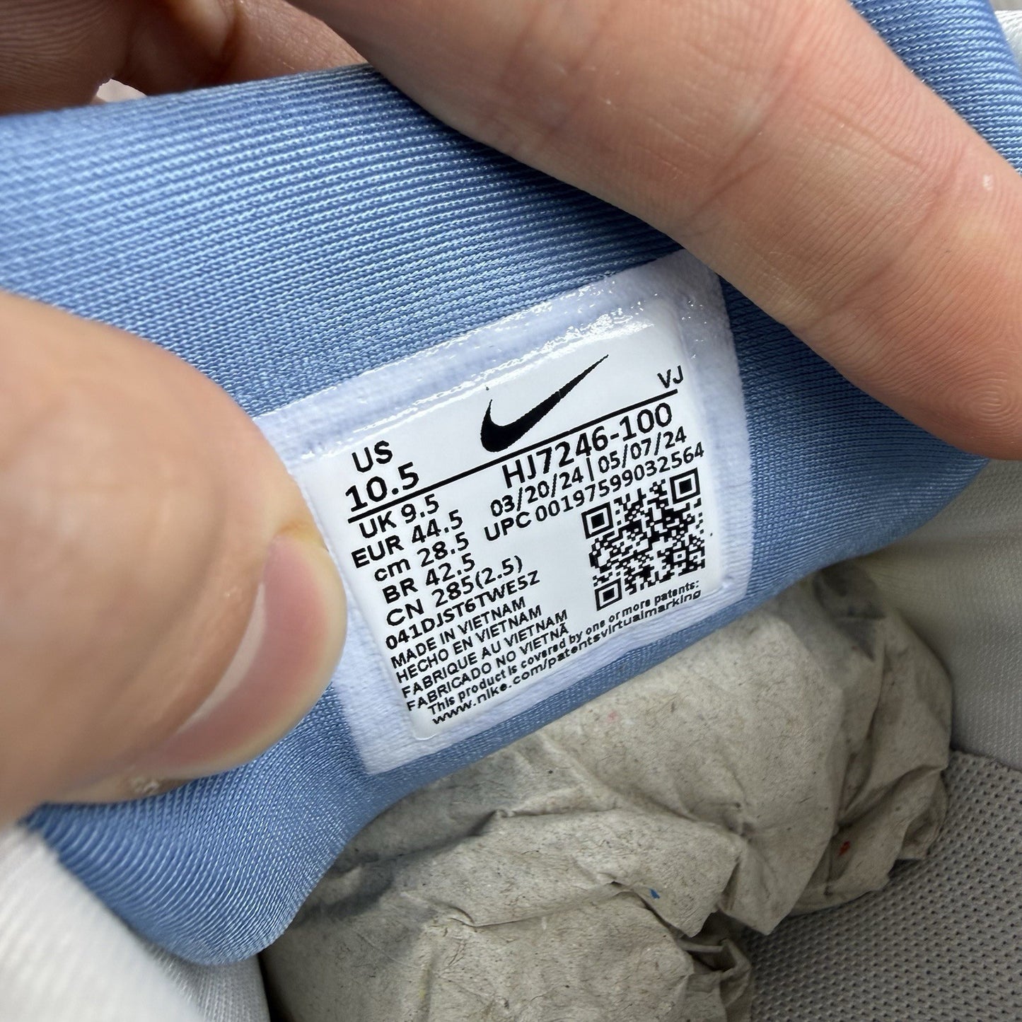 Nike P-6000 Trainers Metallic Silver Aegean Storm Size UK9.5 H7246-1007