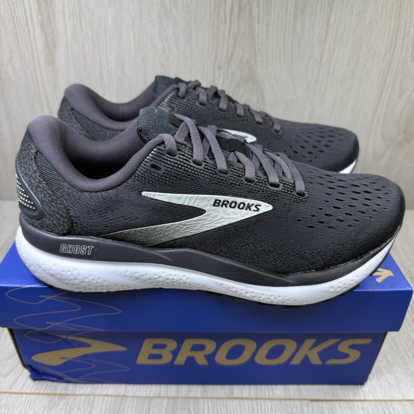 Brooks Ghost 16 Medium Trainers Black White Grey Size UK5 EU38 1204071B0901