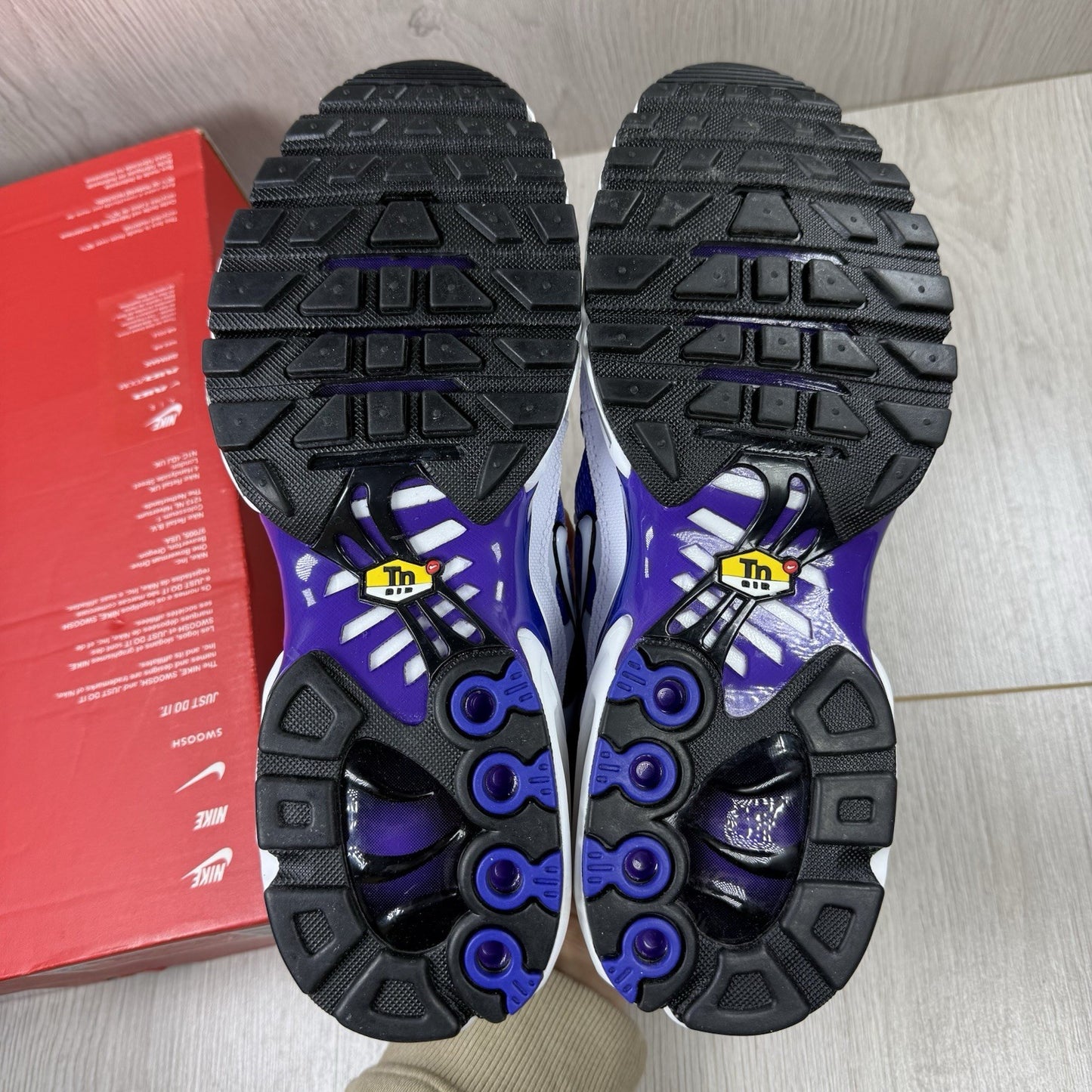 Nike TN Air Max Plus Trainers White Wild Grape Size UK6 DM0032 1054