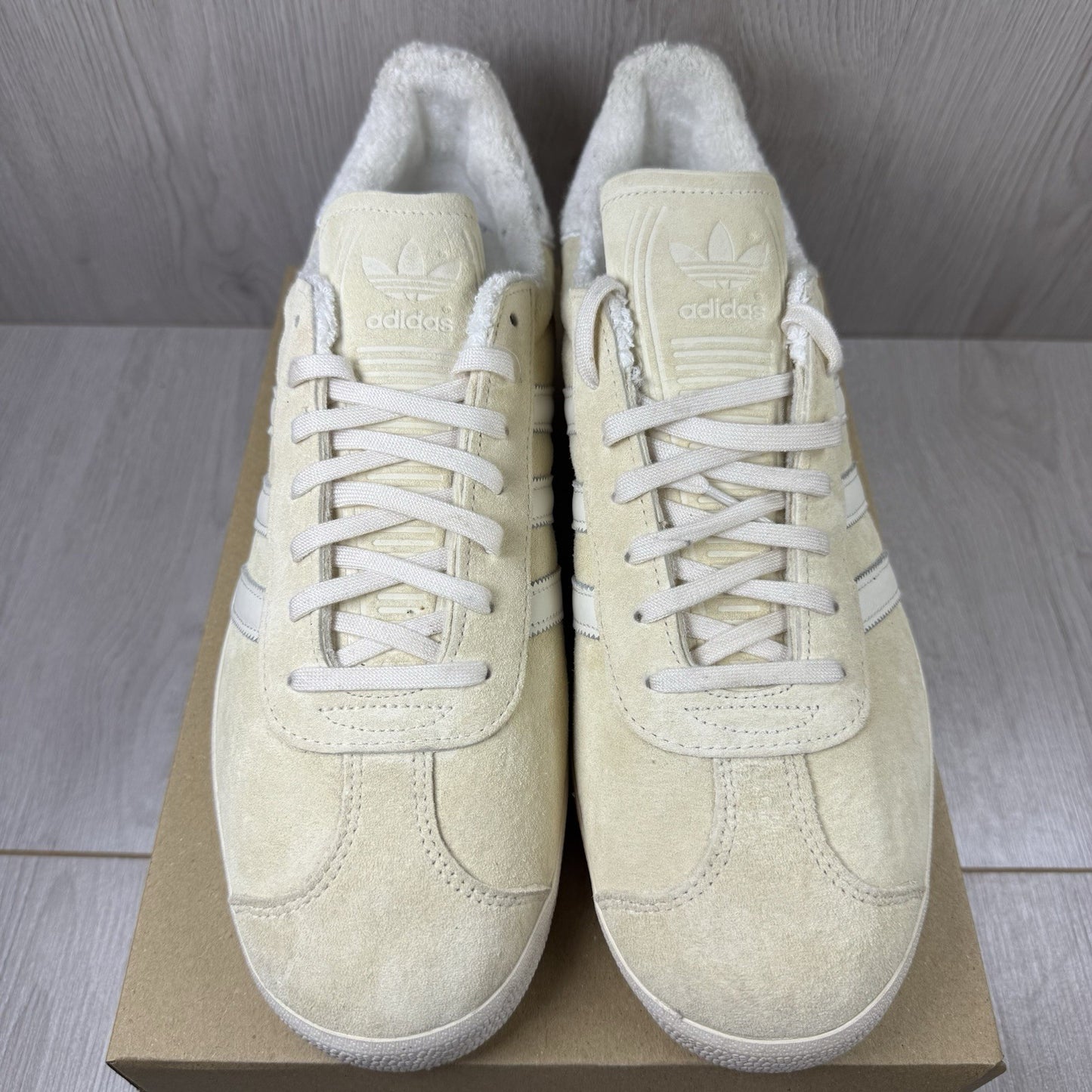 Adidas Gazelle Trainers Ecru Tint Beige White Size UK11 EE55017