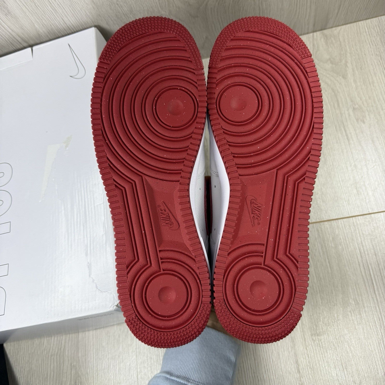 Nike Air Force 1 Low Trainers White Red Size UK10.5 DN4162-99110