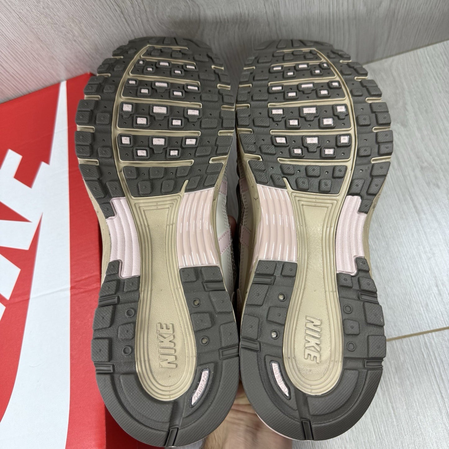 Nike P-6000 SE Trainers Fossil Stone Hemp Pink Size UK8.5 IF1756-2004