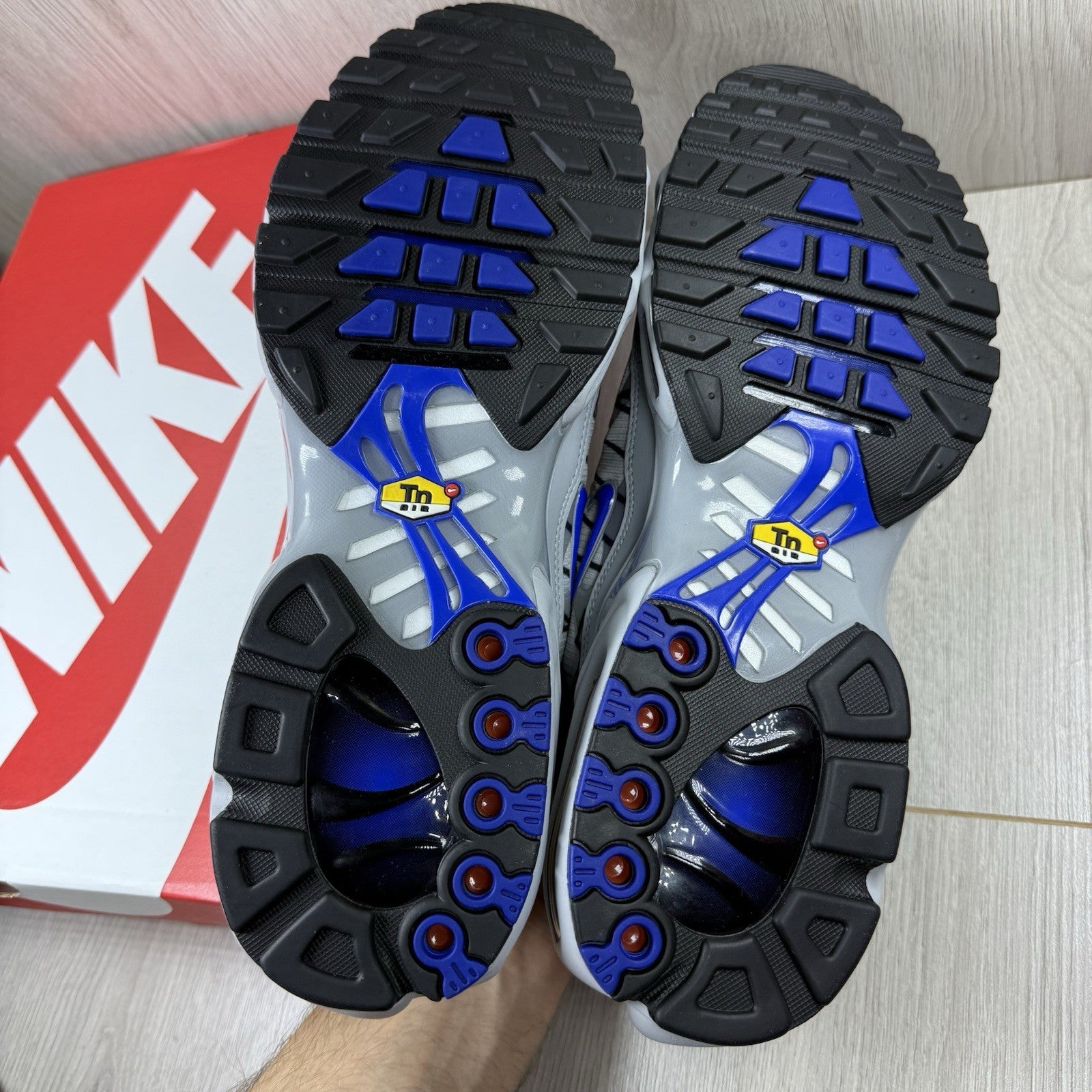 Nike Air Max Plus TN Trainers Tuned Wolf Grey Size UK12 EU47.5 IH4459-0255