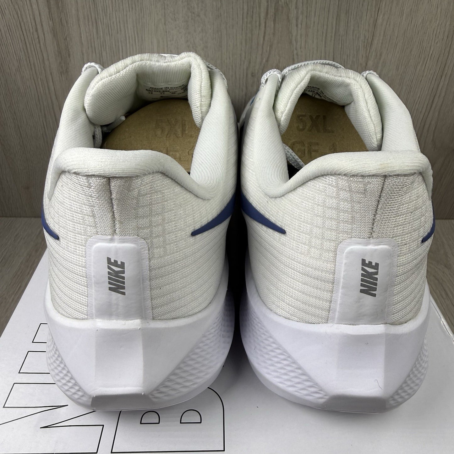 Nike Air Zoom Pegasus 39 Trainers White Blue UK11 EU46 D07435-9009
