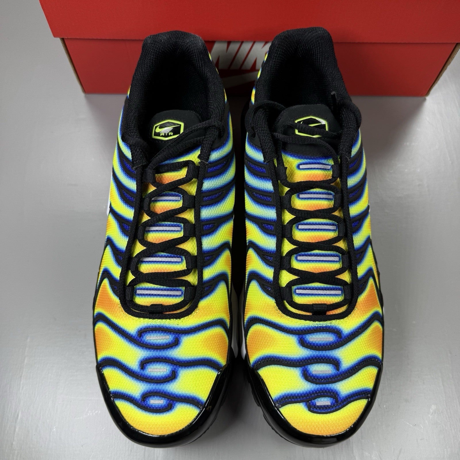 Nike Air Max Plus TN Trainers Heat Map Size UK8.5 IH4458-0017