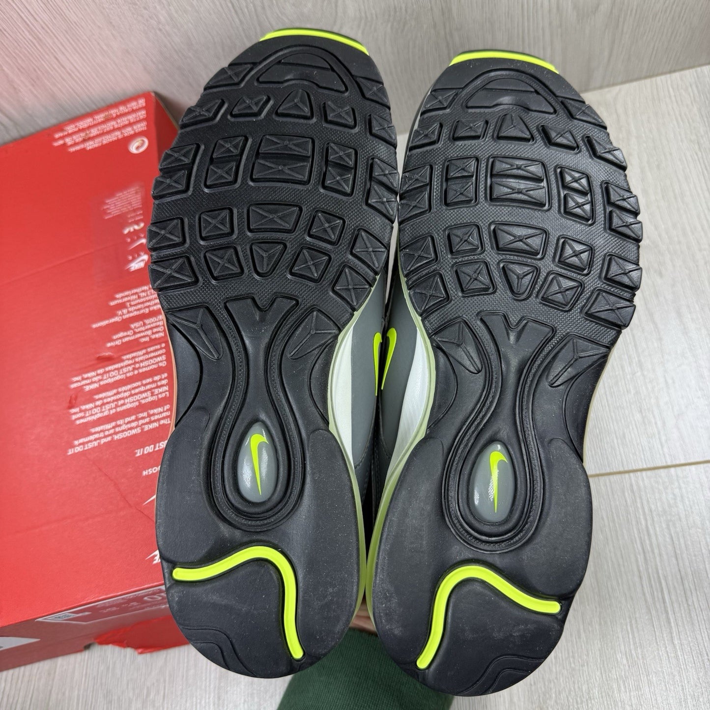 Nike Air Max 97 Trainers Smoke Grey Volt White Size UK9 DJ6885-00112