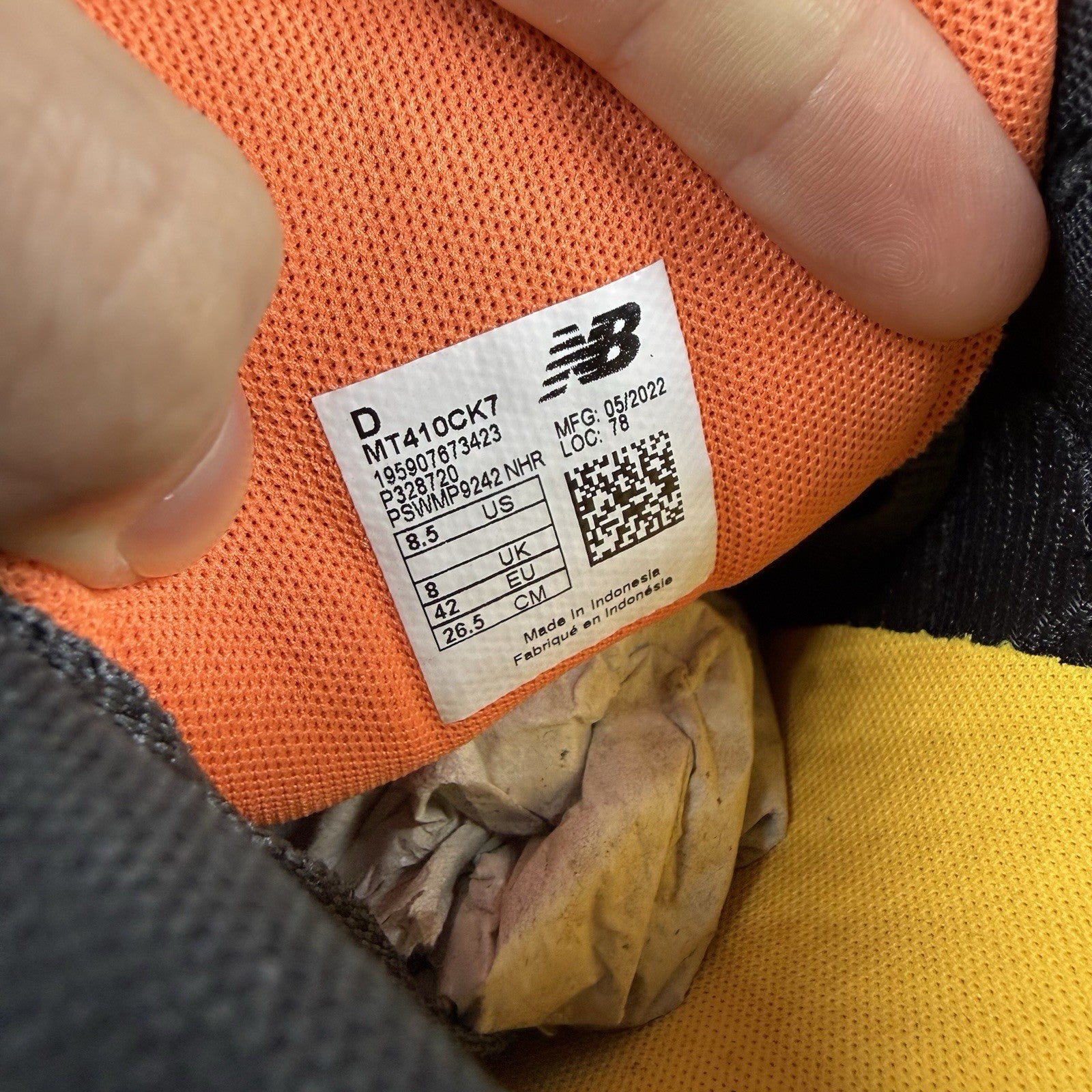 New Balance 410v7 Trainers Black Navy Orange Size UK8 MT410CK713