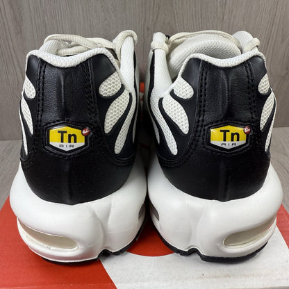 Nike Air Max Plus TN ESS Trainers Panda White Size UK7.5 US8.5 EU42 FV6264-001