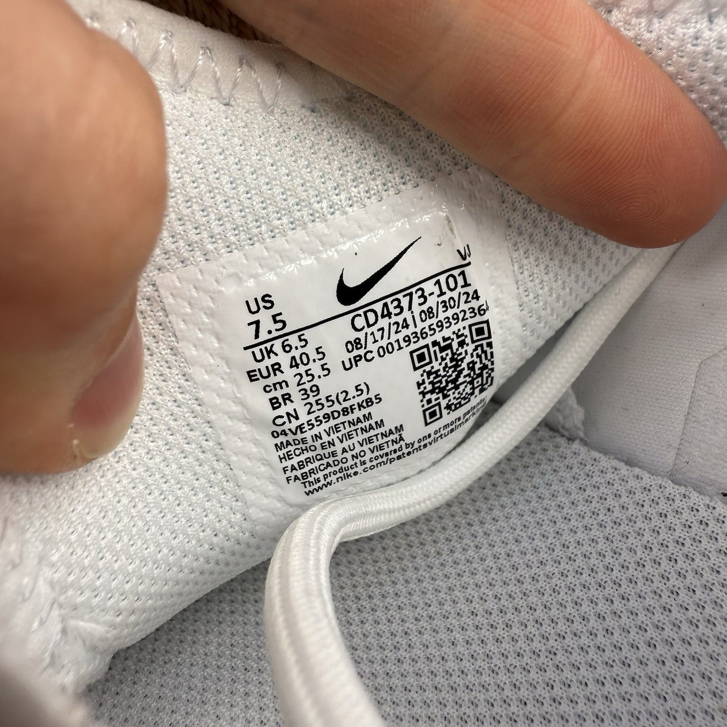 Nike React Vision Trainers White Light Smoke Size UK6.5 US7.5 EU40.5 CD4373-101