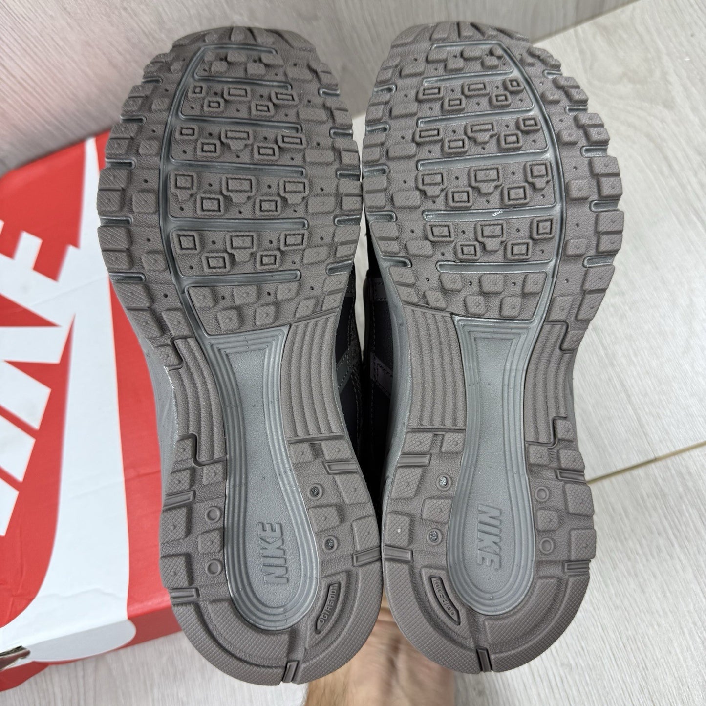 Nike P-6000 Trainers Cave Stone Medium Ash Size UK3 US3.5 EU35.5 HV5064-200