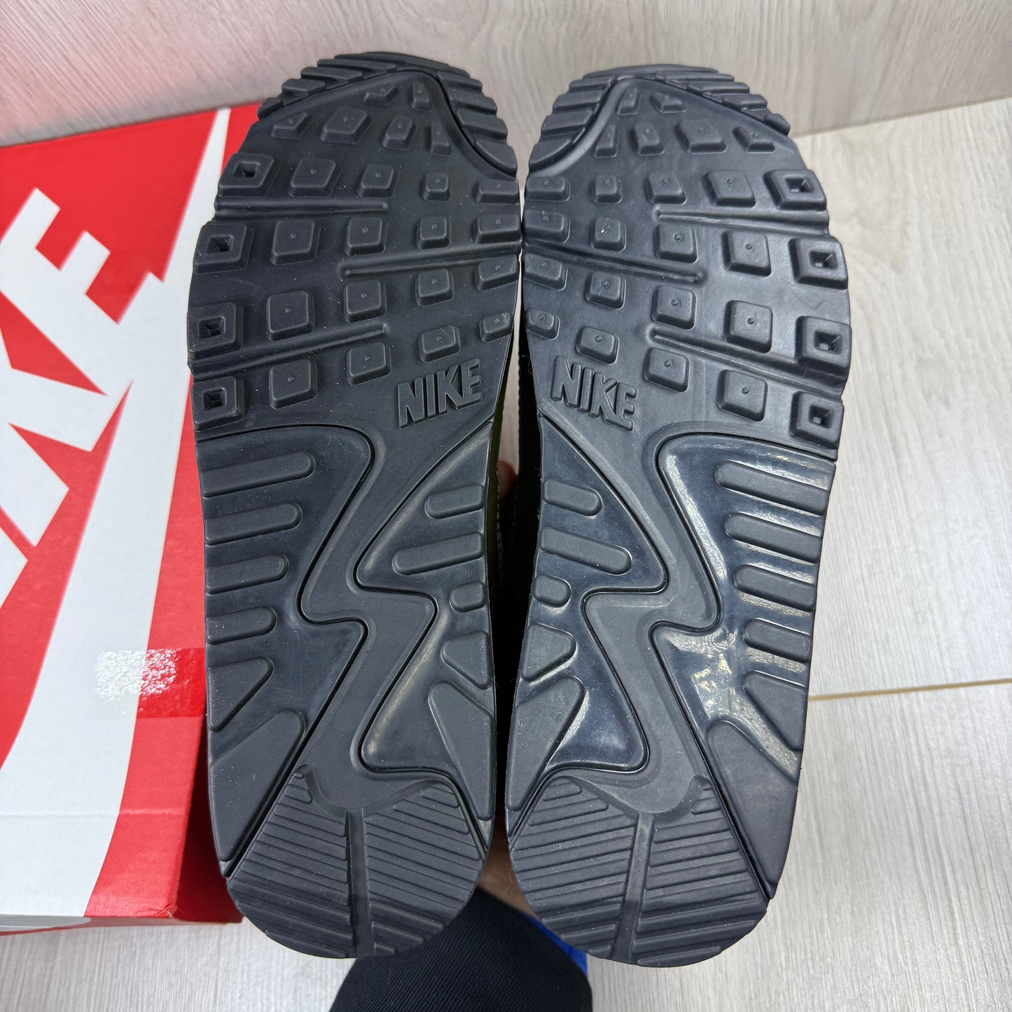 Nike Air Max 90 Medium Olive Cargo Khaki