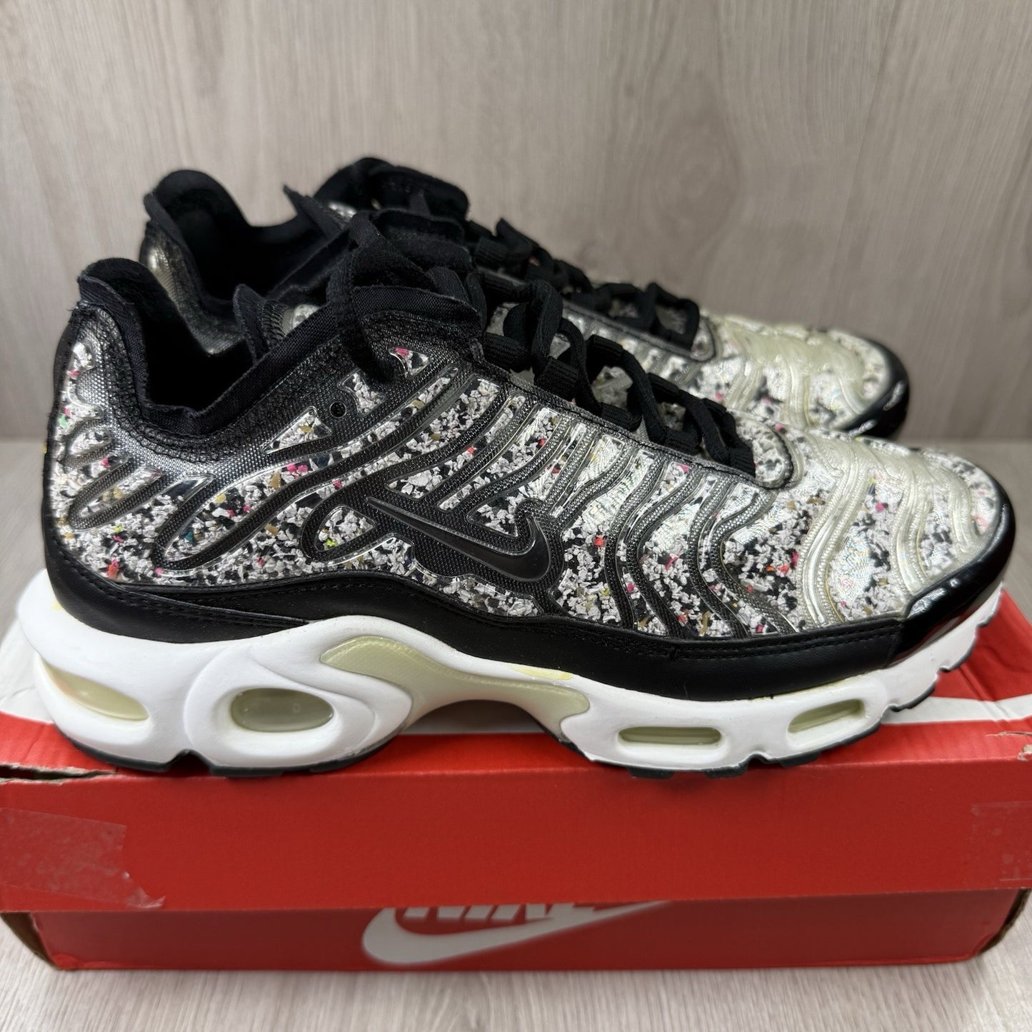 Nike Air Max Plus TN Trainers Pebbles Size UK4.5 US7 EU38 AR0970-001