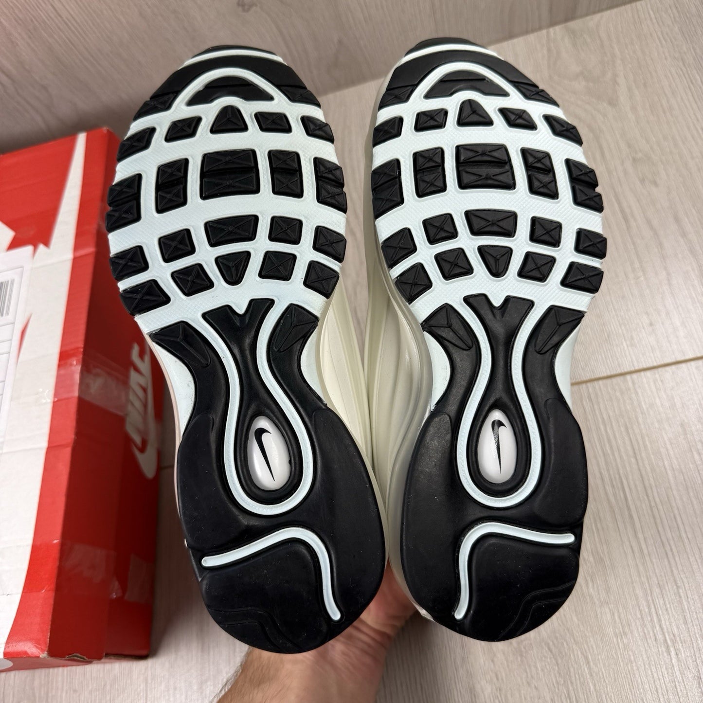 Nike Air Max Deluxe SE Trainers Sail Desert Ore Size UK4.5 US5 EU37.5 A08284-100
