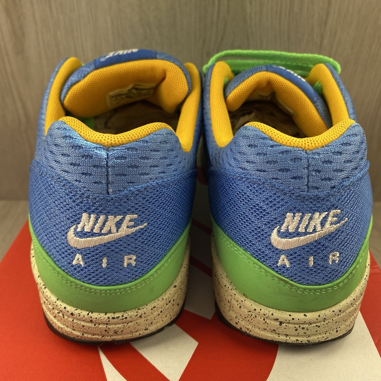 Nike Air Max 1 Trainers Beaches of Rio Blue Green Size UK8.5 US9.5 554718-443