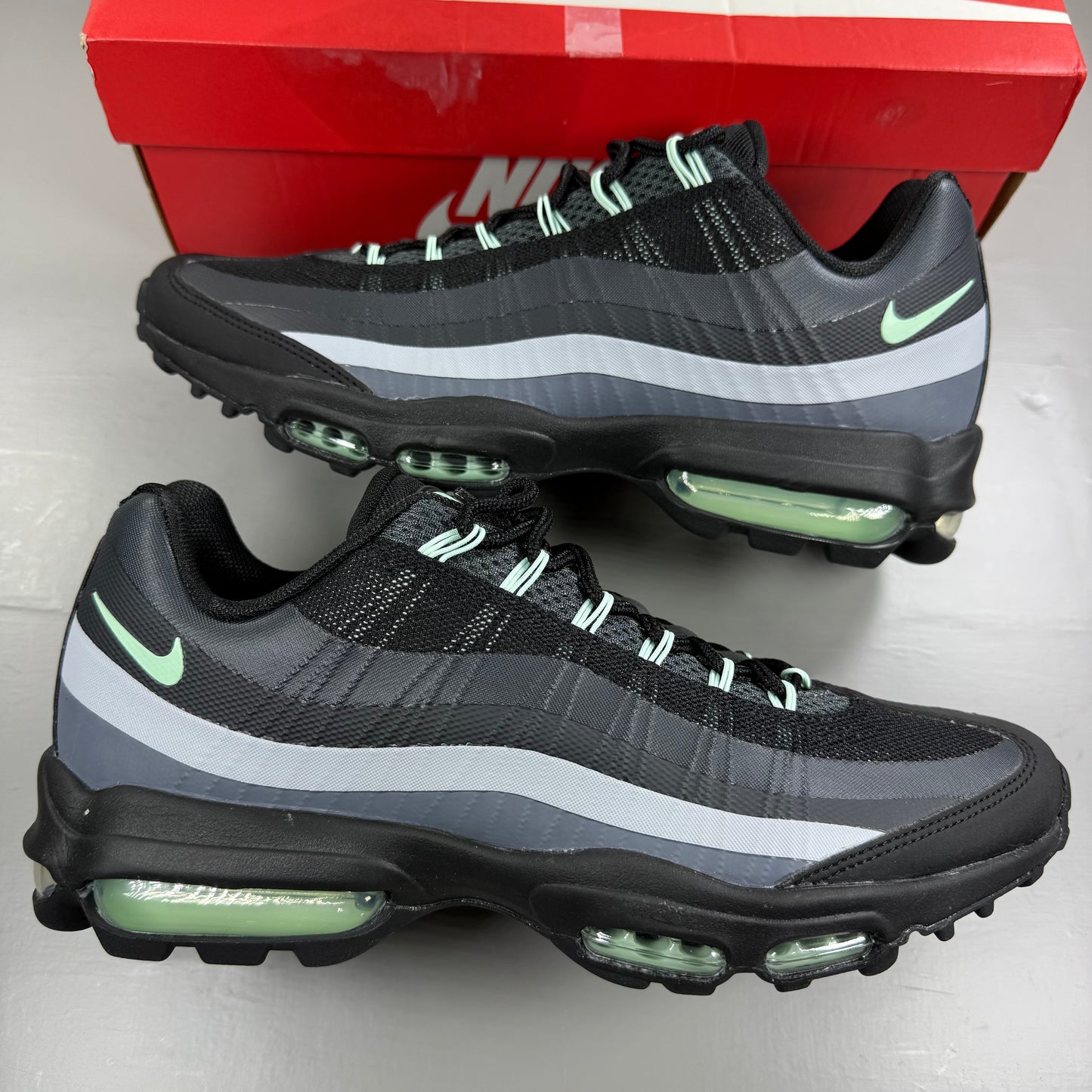 Nike Air Max 95 Ultra Black Mint Foam IB7681-004