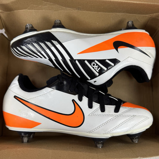 Nike Total 90 Shoot IV SG T90 Football Boots Size UK3 US3.5 EU35.5 FB3349-100