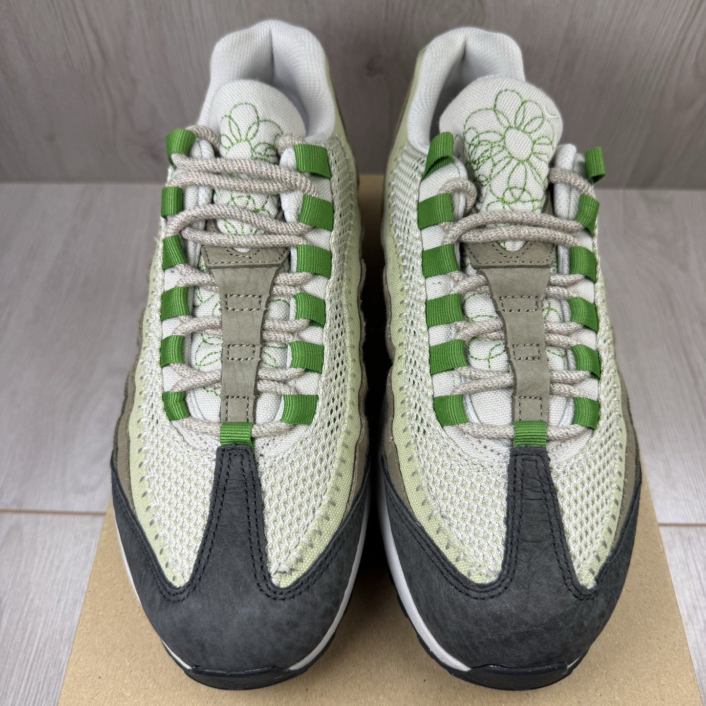 Nike Air Max 95 Trainers Earth Day Green White Size UK6.5 US9 EU40.5 DV3450-300