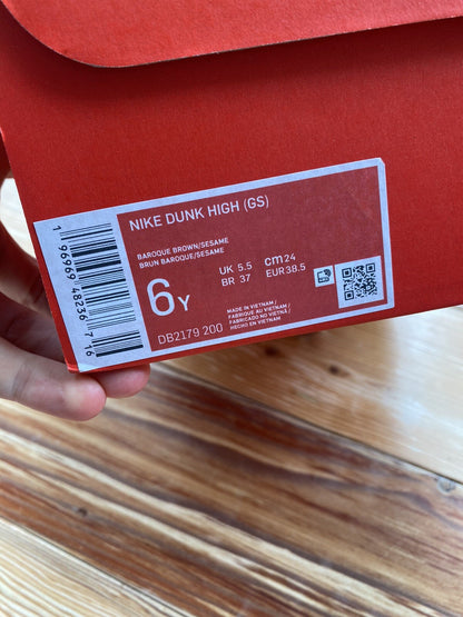 Nike Dunk High Trainers Baroque Brown UK5.5 US6 EU38.5 DB2179-200