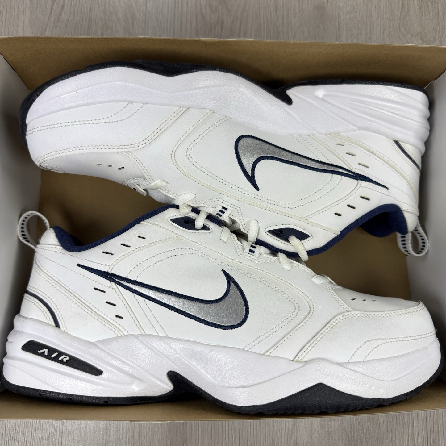 Nike Air Monarch IV Trainers White Midnight Navy UK10.5 US11.5 EU45.5 416355-102
