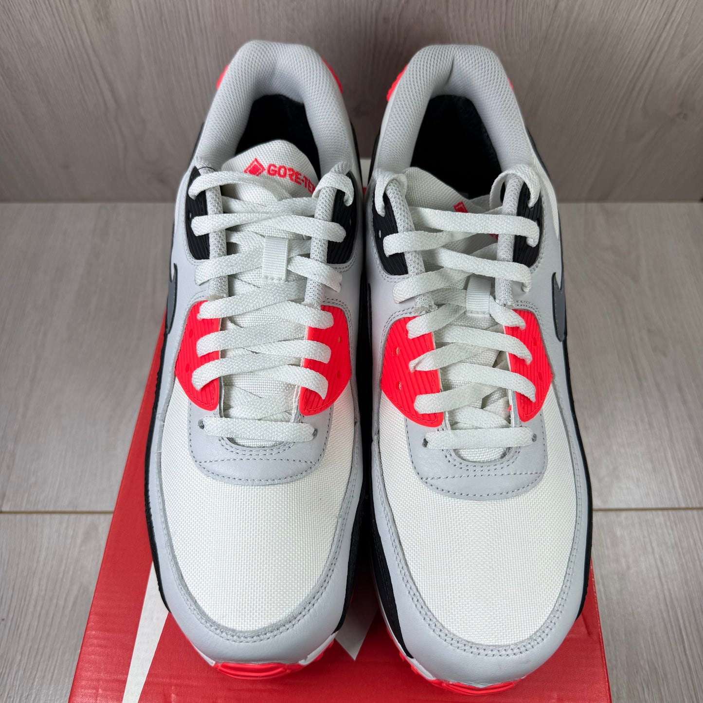 Nike Air Max 90 GORE-TEX 'Infrared'