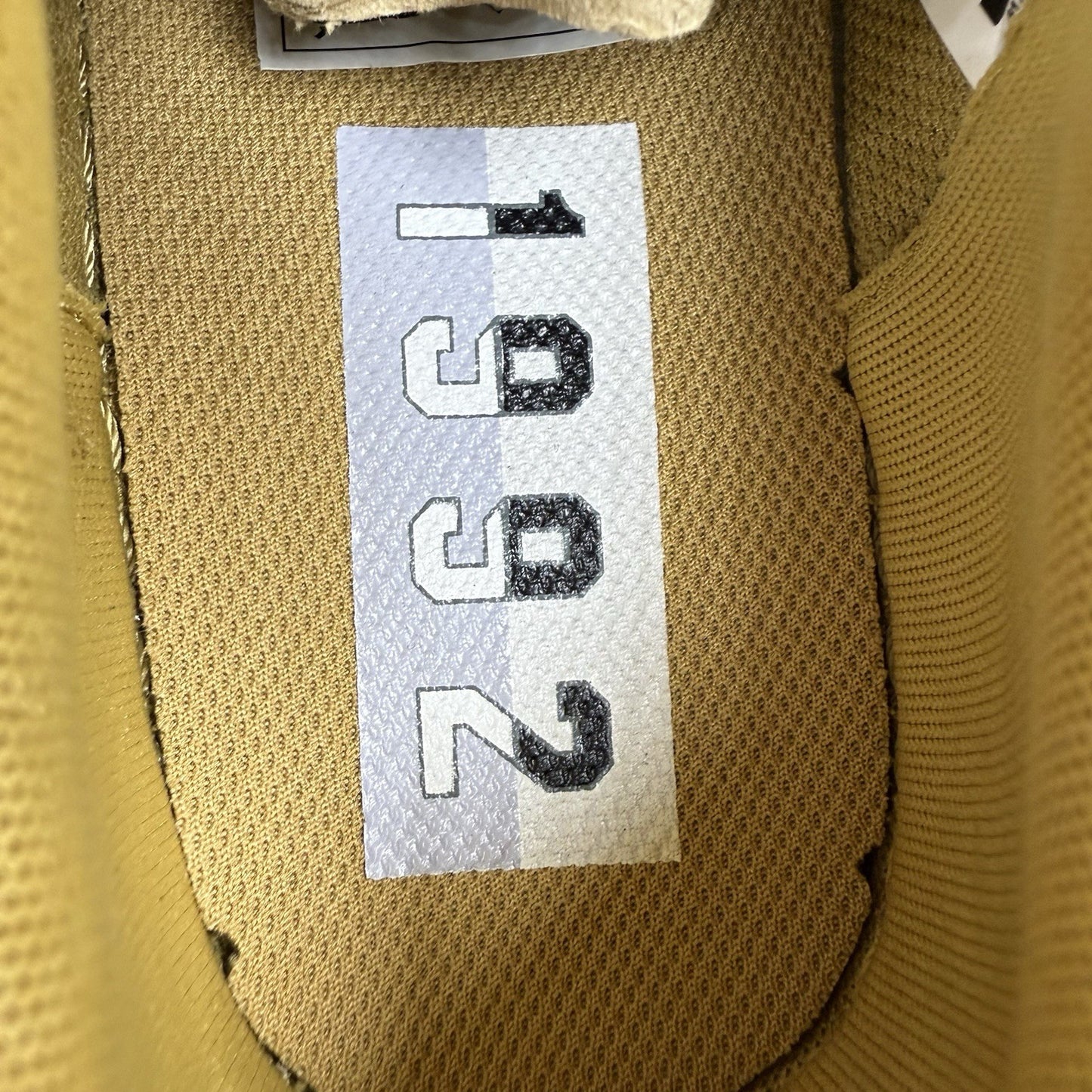Nike Air Force 1 LV8 Trainers Gold White Size UK6 US6.5 EU39 820438-700