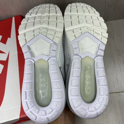 Nike Air Max Pulse Trainers Shoes Summit White Size UK8.5 US9.5 EU43 DR0453-101