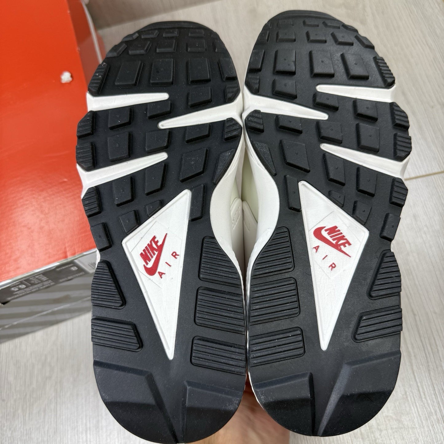 Nike Air Huarache Trainers Sail Bred White Size UK5.5 US8 EU39 DH4439-103