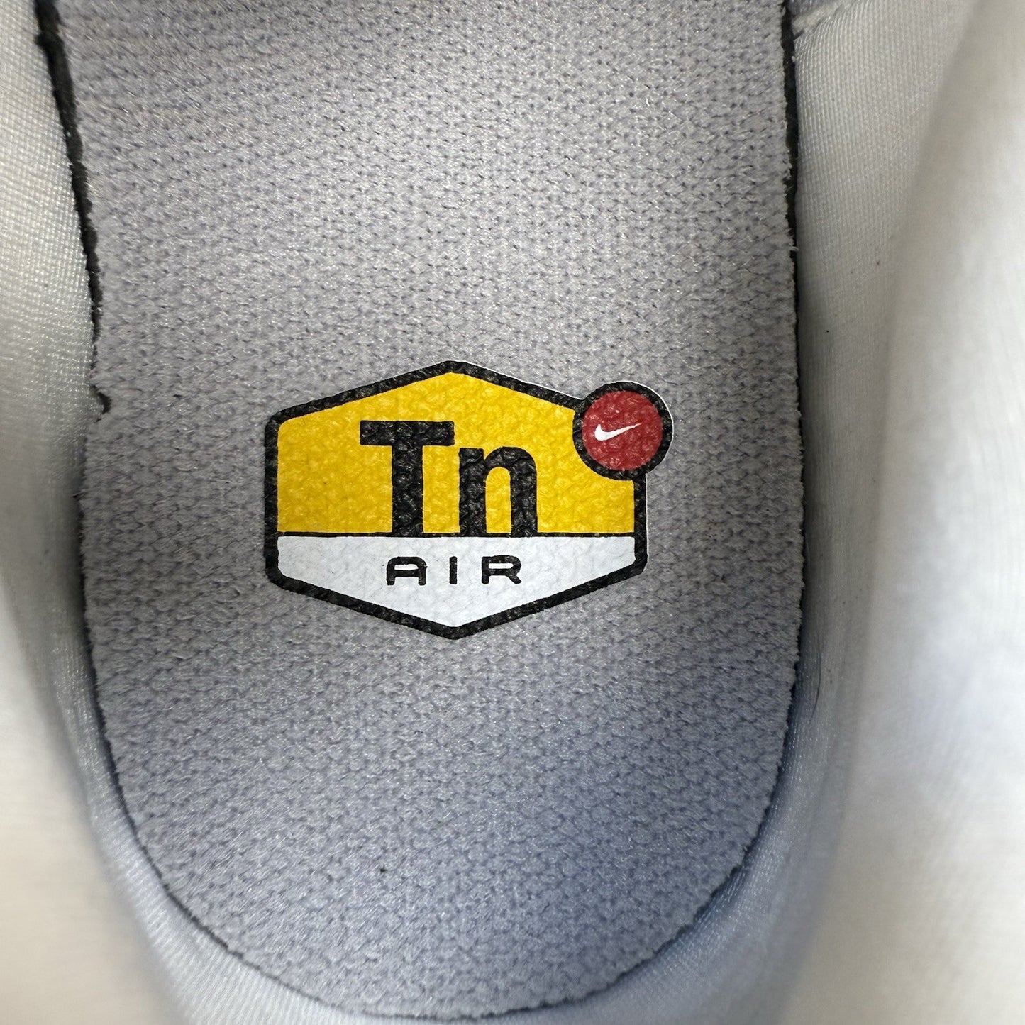 Nike Air Max Plus TN Trainers White Beige Size UK5.5 US8 EU39 HF0665-900