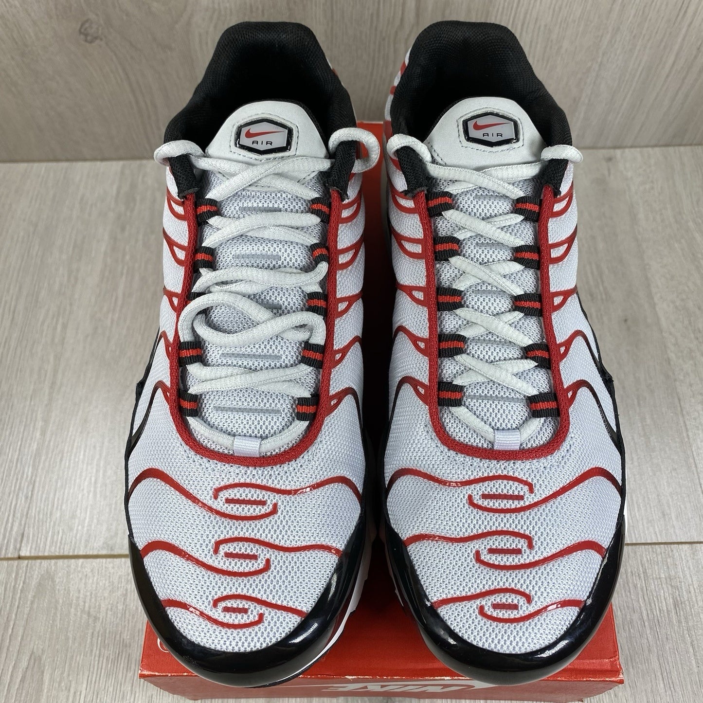 Nike Air Max Plus TN Trainers Platinum White Black Red Size UK5.5 CD0609-027