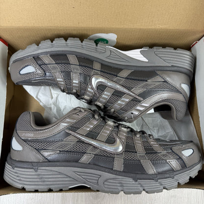 Nike P-6000 Trainers Cave Stone Medium Ash Size UK9.5 US10.5 EU44.5 CD6404-202