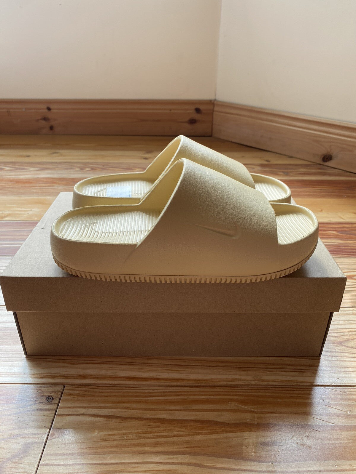 Nike Calm Slide Sandal Sliders Sesame Size UK5.5 US8 EU39 DX4816-200 NEW