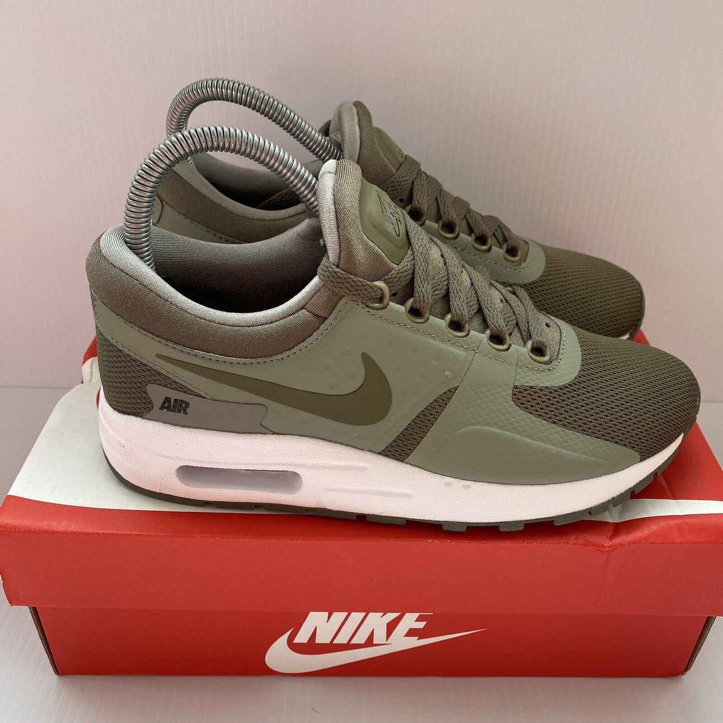 Nike Air Max Zero Essential Kids Trainers Khaki UK4.5 US5 EU37.5 881224-200 NEW