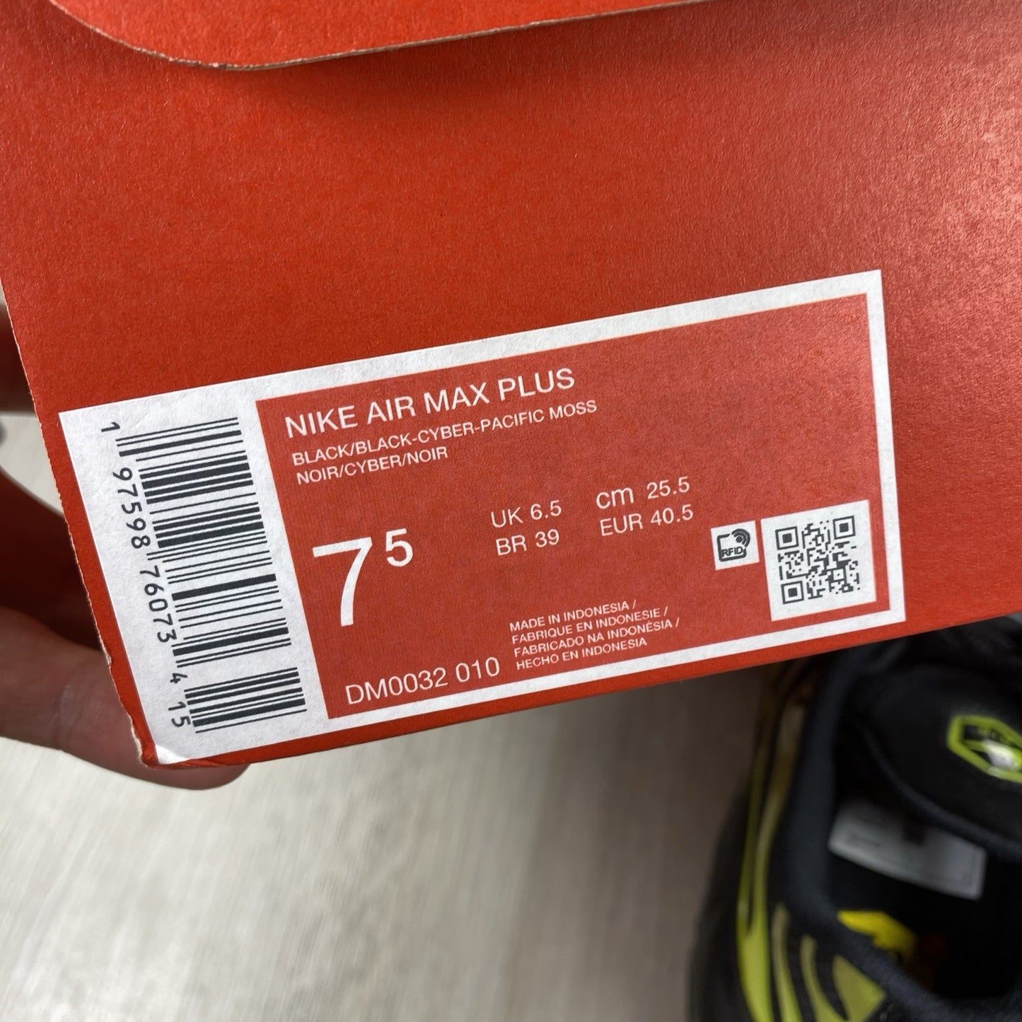 Nike Air Max Plus TN Trainers Black Pacific Moss Size UK6.5 US7.5 DM0032-010