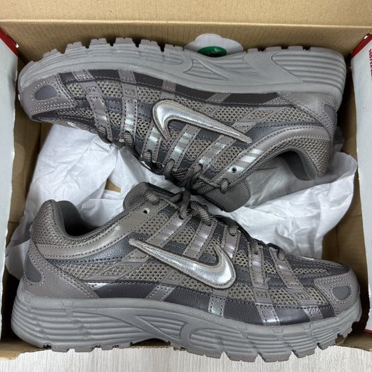 Nike P-6000 Trainers Cave Stone Medium Ash Size UK3 US3.5 EU35.5 HV5064-200
