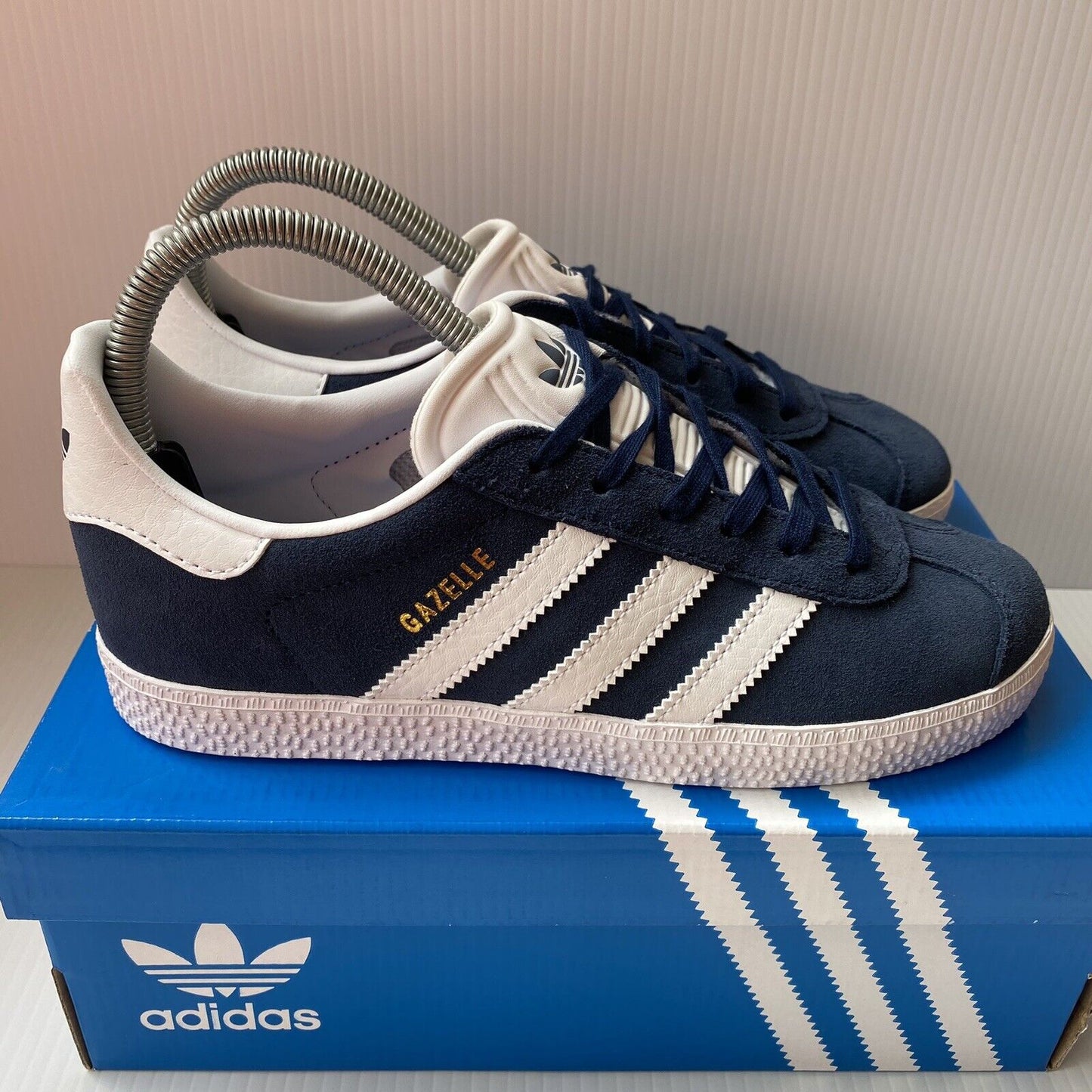 ADIDAS GAZELLE Kids Unisex Trainers Navy White UK3 US3.5 EU35 1/3 BY9144 NEW