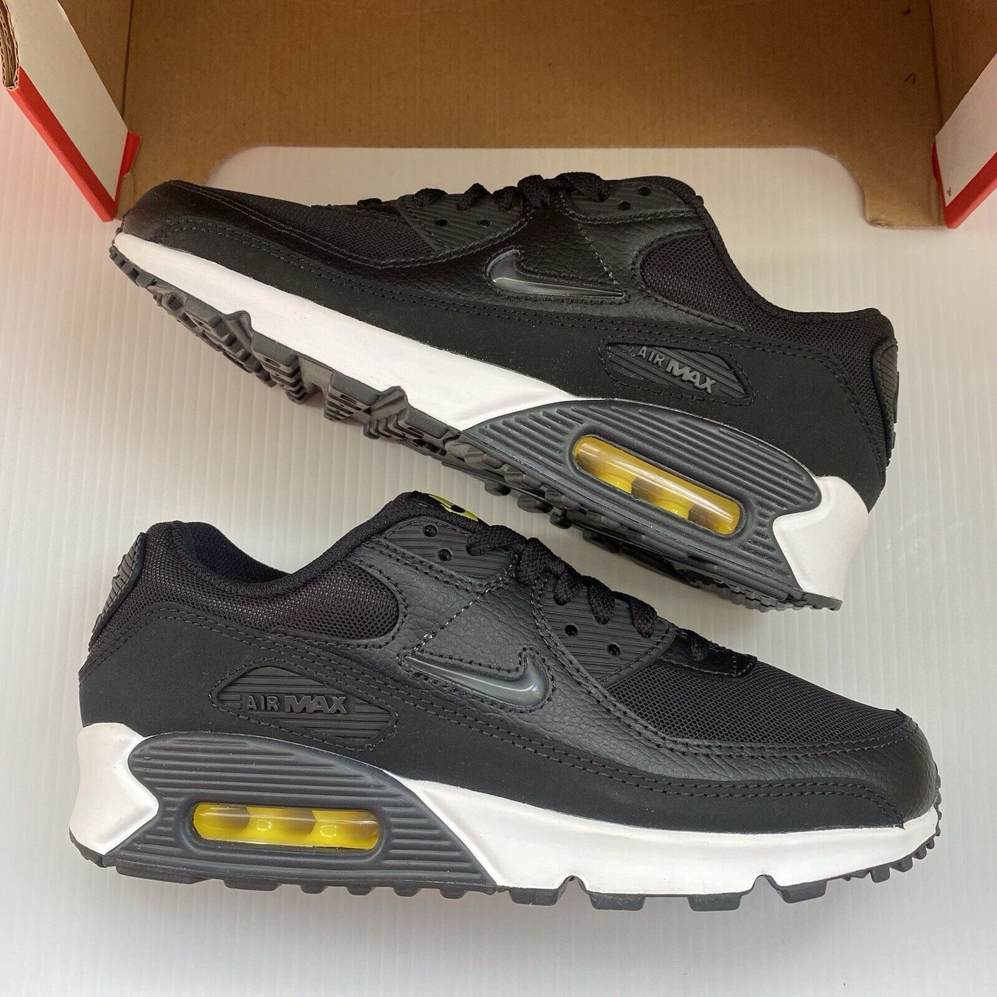 Nike Air Max 90 Men’s Trainers Black Yellow UK6 US6.5 EU39 FN8005-002 2023 NEW