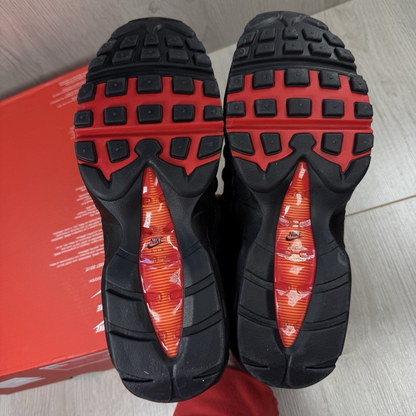 Nike Air Max 95 Trainers Black Red Safety Orange UK6.5 US7.5 EU40.5 FZ4626-002