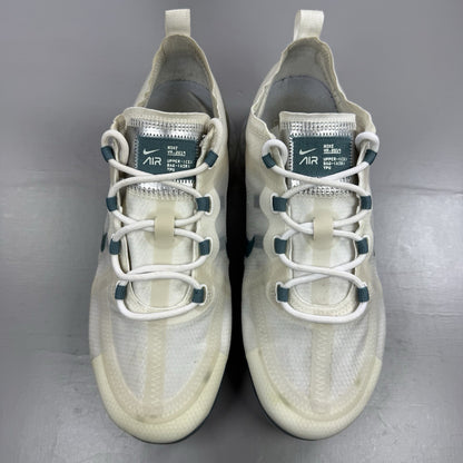 Nike Air VaporMax 2019 white trainers with mineral teal accents and transparent sole.