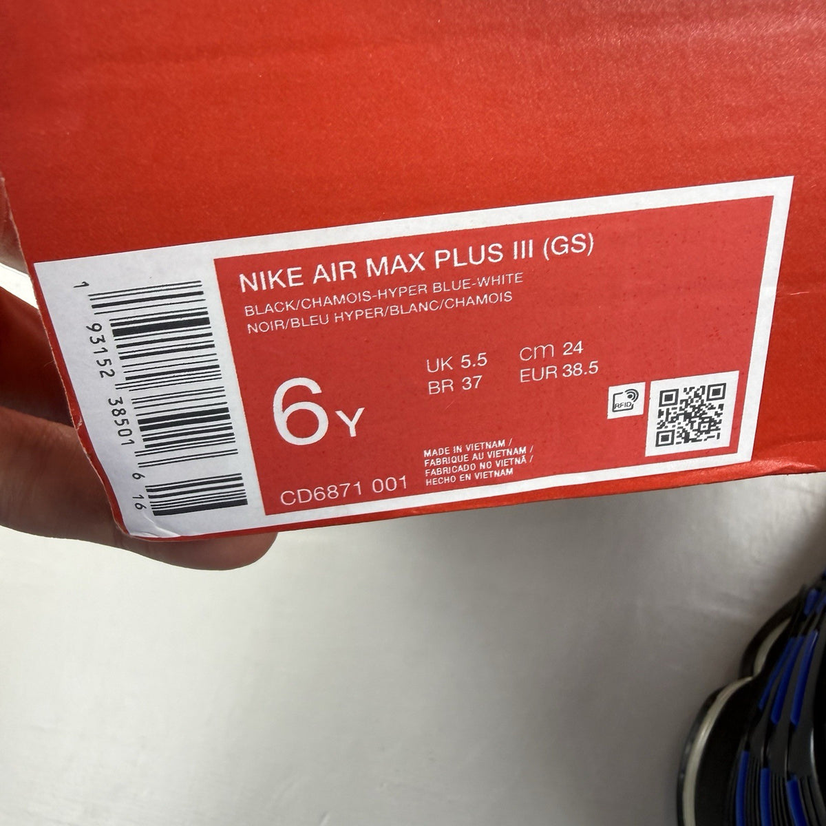 Nike Air Max Plus TN 3 blue trainers with black and white accents, logo on tongue.