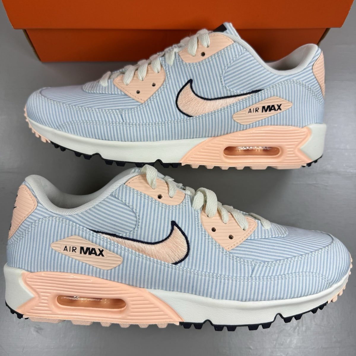 Nike Air Max 90 Golf trainers blue seersucker pattern with logo detail.
