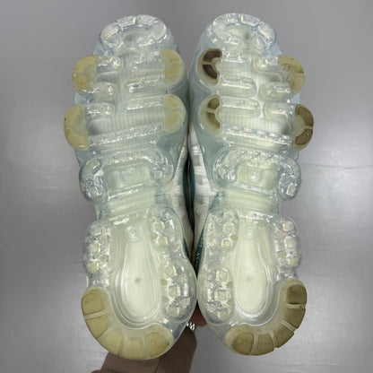 Nike Air VaporMax 2019 white trainers with mineral teal accents and transparent sole.