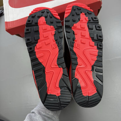 Nike Air Max 90 trainers white Gore-Tex with infrared accents and logo detail.