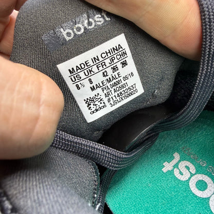 Adidas Ultra Boost 2.0 grey trainers with shock mint accents and logo detailing.