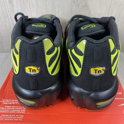 Nike Air Max Plus TN trainers black with cyber accents and mesh upper detailing.