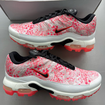 Nike Air Max Plus TN pink with floral pattern inspired by Augusta Azaleas.