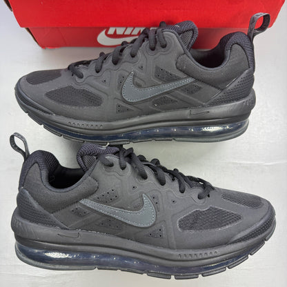 Nike trainers black with sleek design and Air Max cushioning.
