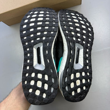 Adidas Ultra Boost 2.0 grey trainers with shock mint accents and logo detailing.