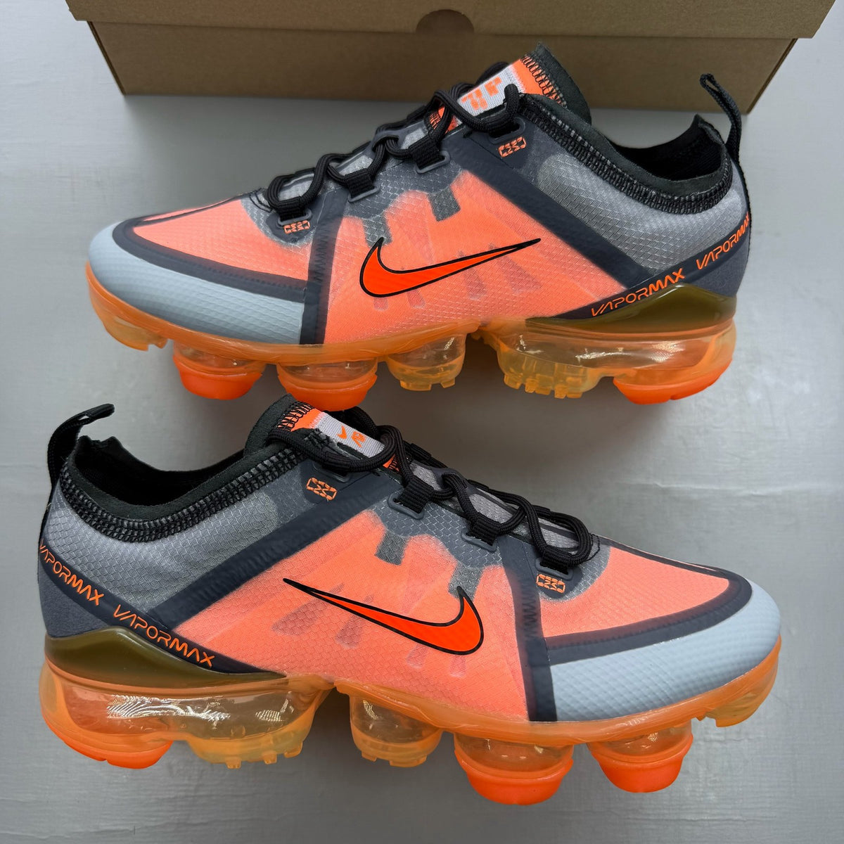 Nike Air VaporMax 2019 Kids Grey Total Orange UK 5.5 AJ2616-013